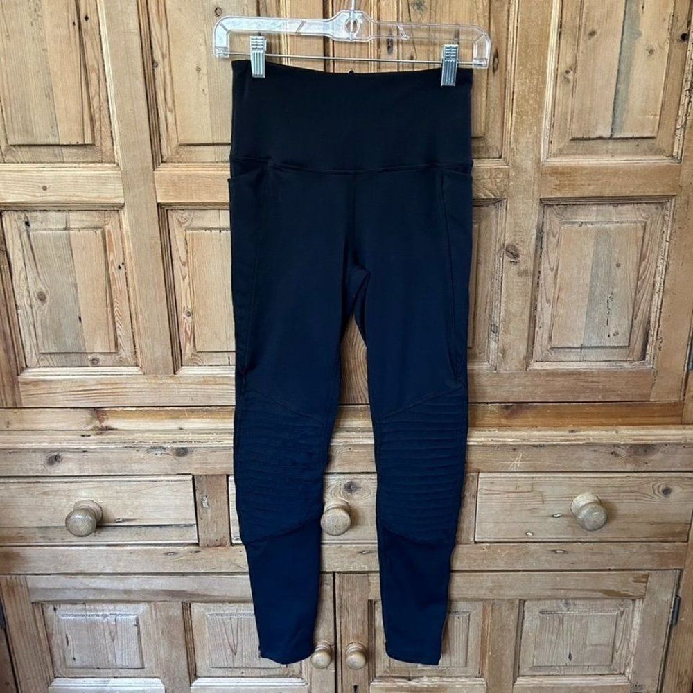 Senita Athletics Small‎ Black Leggings Cropped Gathered Leg Full Length